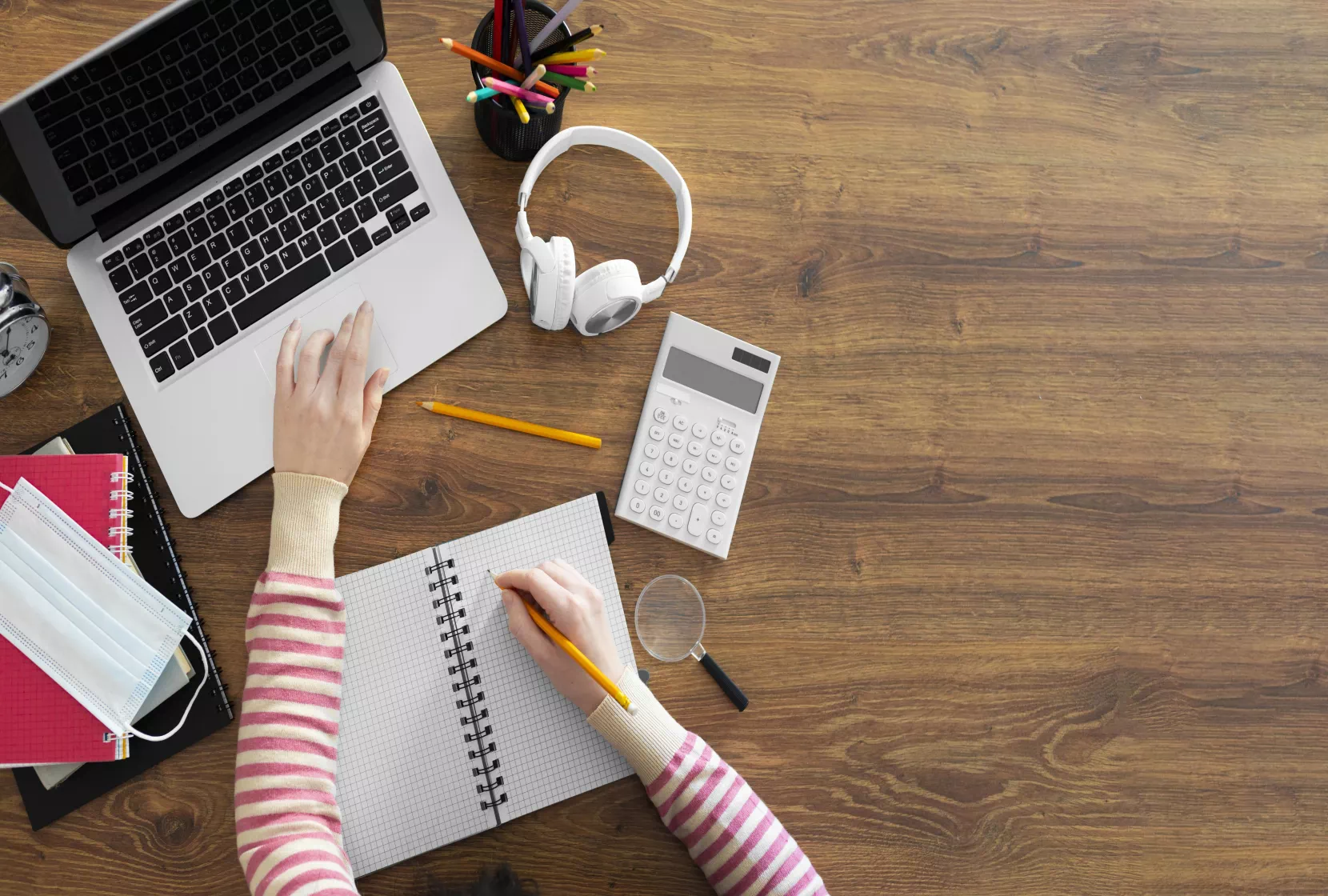 Student preparing for INBDE exam using online prep course and virtual tutor support